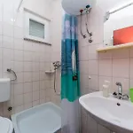 Apartments By The Sea Podaca, Makarska - 516 *