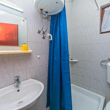 Apartments By The Sea Podaca, Makarska - 516 *