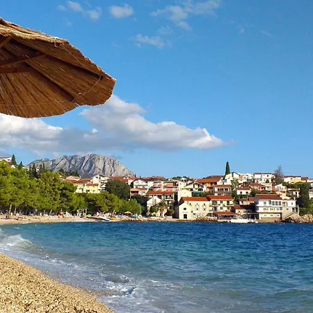 アパート By The Sea Podaca, Makarska - 516 ポダツァ